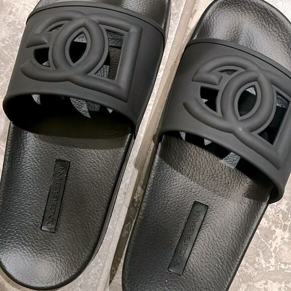 Dolce & Gabbana Rubber beachwear sliders with DG logo, New, Size 35 - Picture 9 of 15